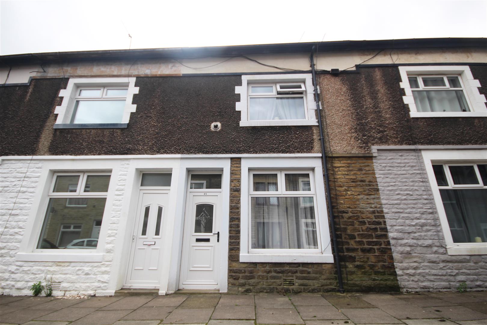 2 bedroom terraced house For Sale in Barnoldswick - IMG_8829.jpg